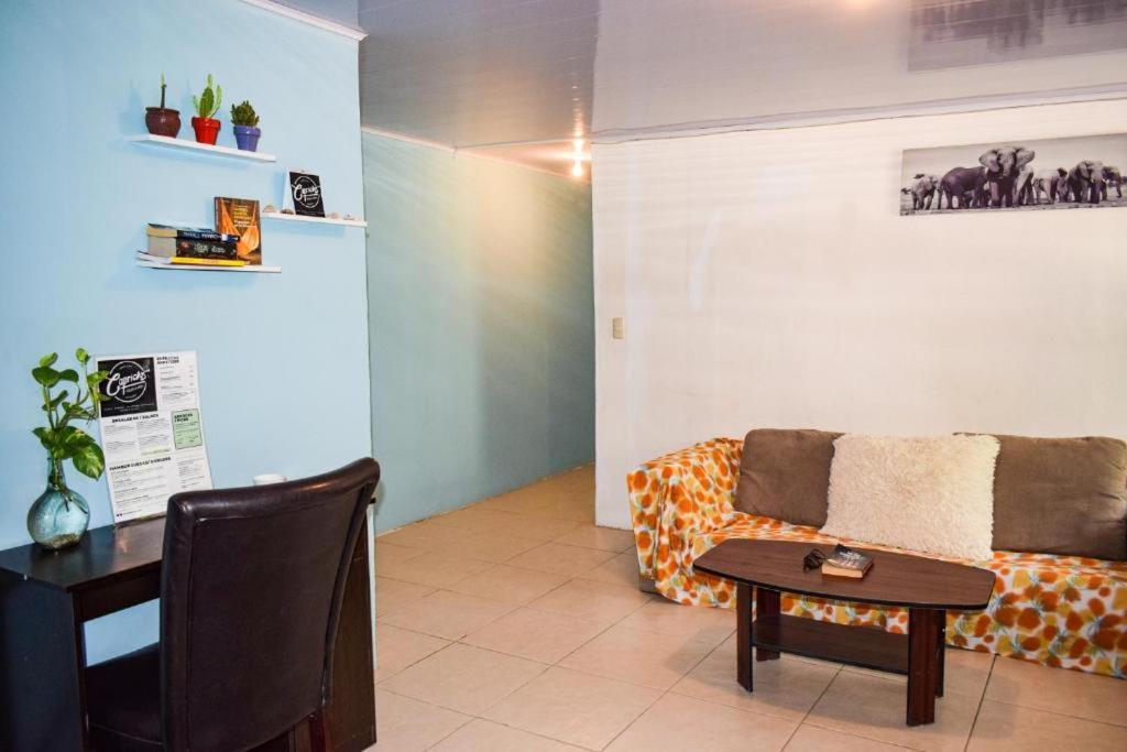 타마린도 The Backside House 호스텔 외부 사진
